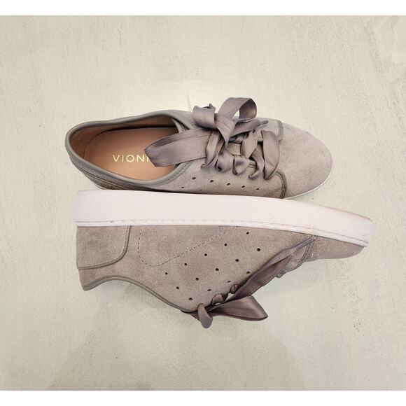 Vionic Gray Women's Sneakers - Picture 3 of 9